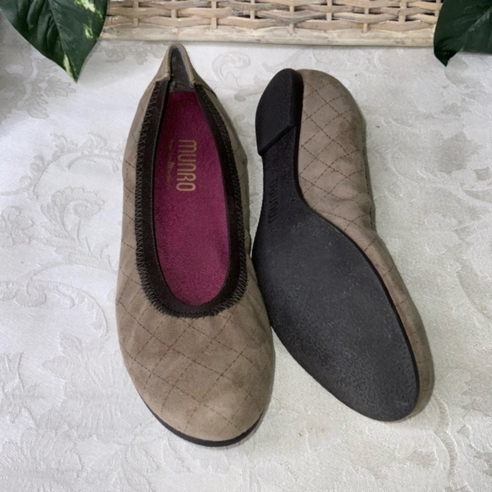 Munro American VICKI Tan Brown Quilted Etched Comfort Slip On Ballet Flats 6.5